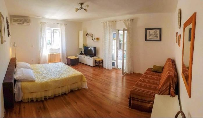 Tina Apartamento